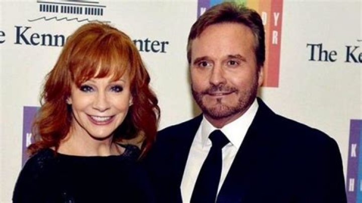 Elisa Gayle Ritter: Are Reba McEntire and Elisa Gayle Ritter the same person?